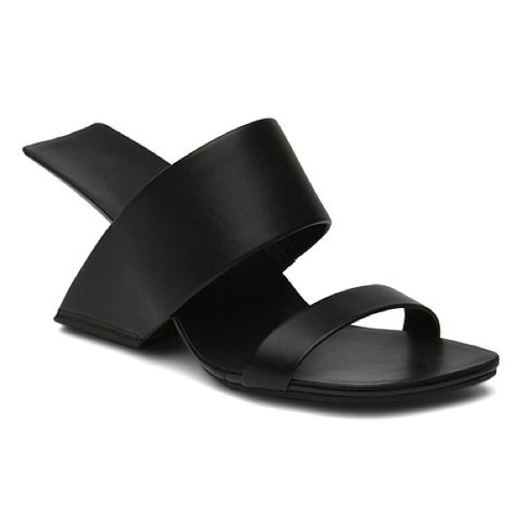 Jady Rose Shoes - Black Thick Strap Leather Sandals